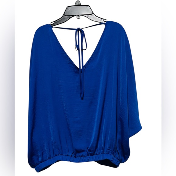 VINCE CAMUTO WRAP FRONT BLOUSE DOUBLE CUFF WOMENS LONG SLEEVE BLUE COLOR SIZE M - Picture 3 of 13